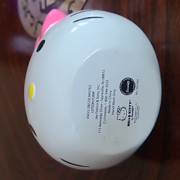 🎀Hello Kitty Soap Head Dispenser - Picture 3 of 6
